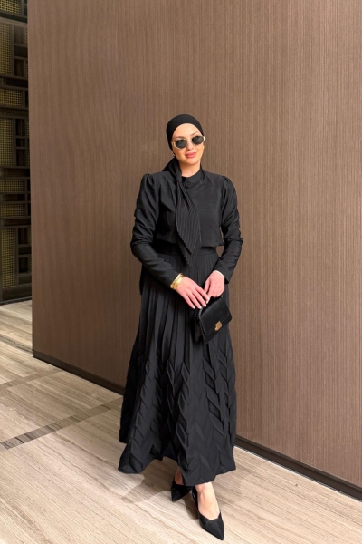 Masal Etekli Takım Siyah